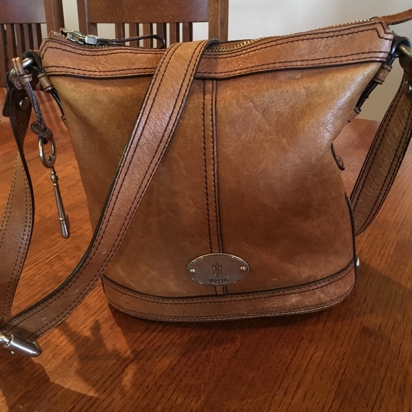 Fossil Handbags - Fossil Maddox Bucket Bag